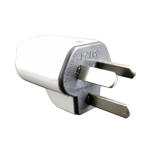 Ficha macho 3 patas K3 10A blanco